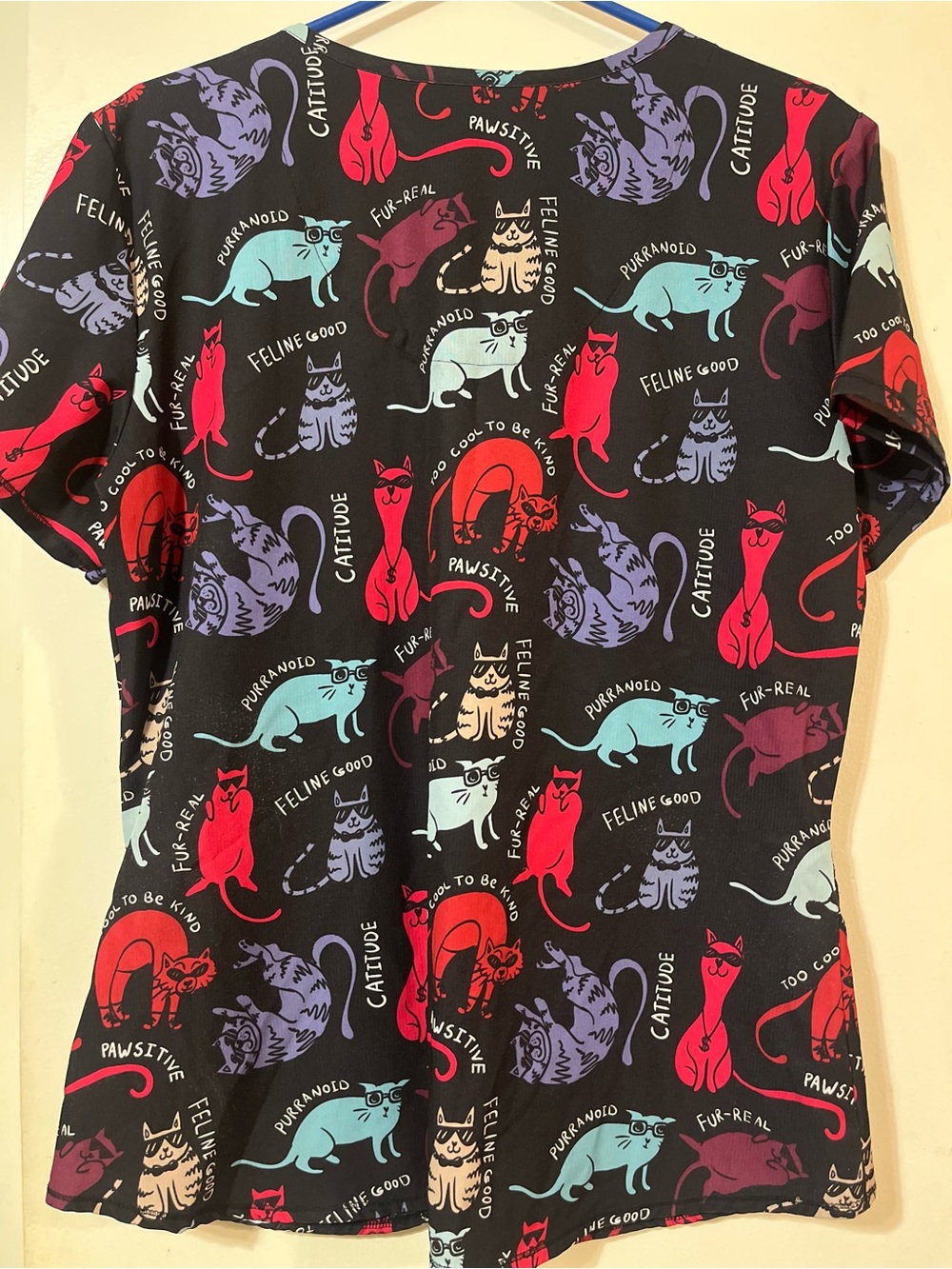 Skechers by Barco Women's L Cat Print V-Neck Scrub Top - Picture 2 of 4